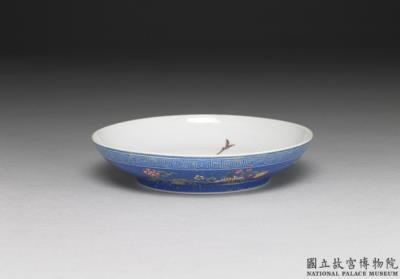 图片[2]-Pair of dishes in fa-lang-ts’ai enamels on blue ground with Chinese rose décor 1742 (Ch’ien-lung reign)-China Archive